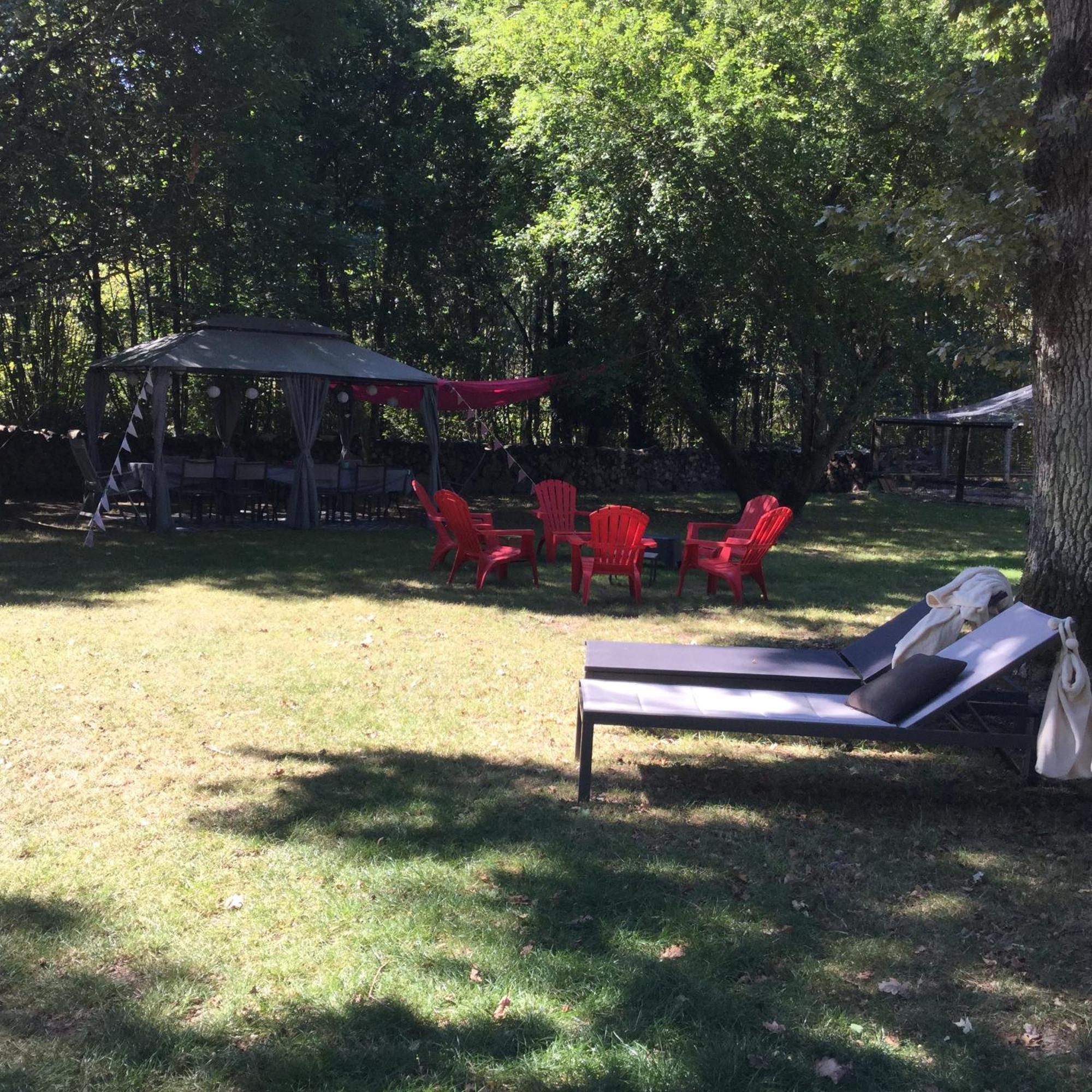 Colibri Loc - Insolite - 3 Etoiles - Parc - Etang - Familles - Soiree Ok Brigne Exterior foto